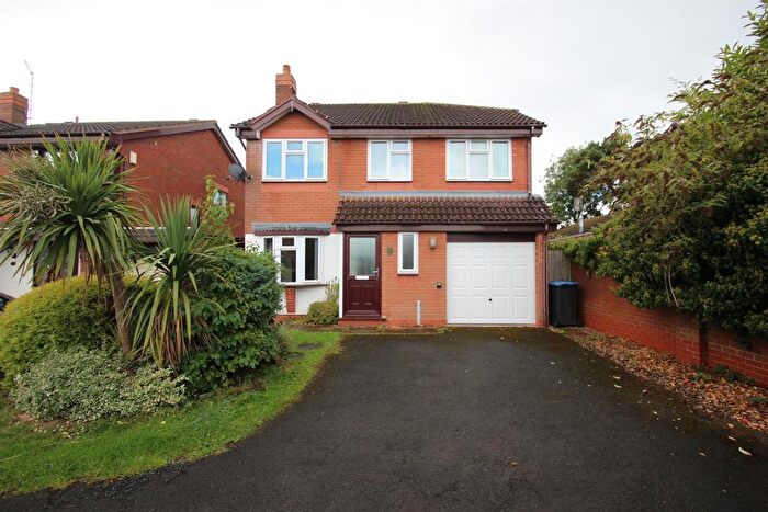 5 Bedroom Detached House To Rent In Node Hill Close, Studley, B80