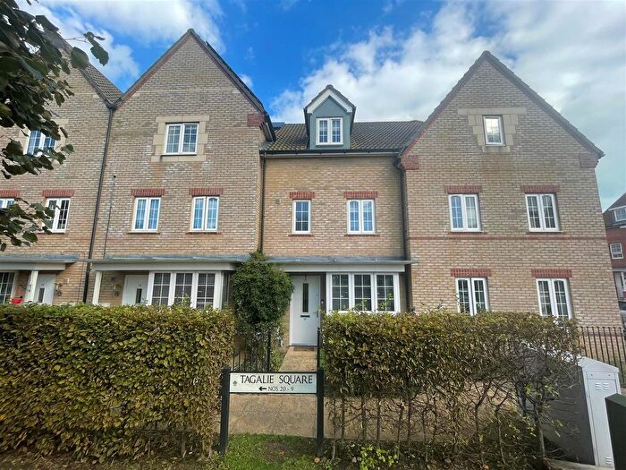 4 Bedroom Town House To Rent In Tagalie Square, Worthing, BN13