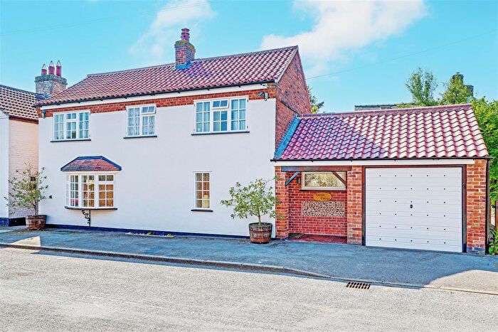 2 Bedroom Cottage For Sale In Clawson Lane, Hickling, Melton Mowbray, Leicestershire, LE14