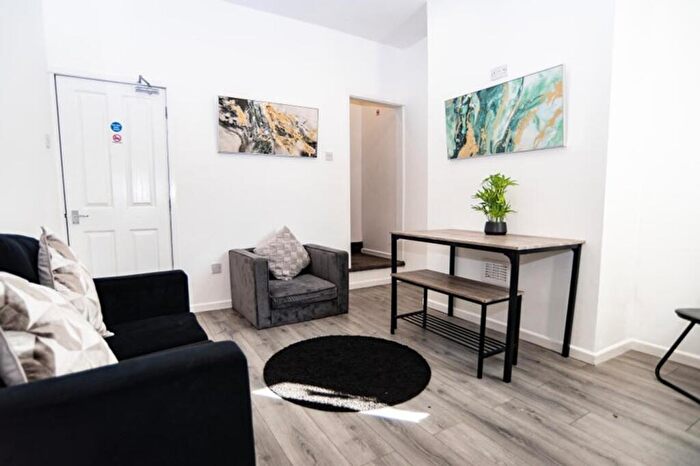 4 Bedroom House To Rent In Conway Street, Stoke-on-Trent, ST4
