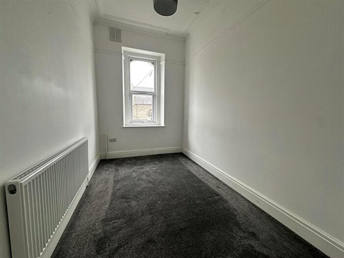 3 Bedroom Flat To Rent In Oxford Street, Weston-Super-Mare, BS23