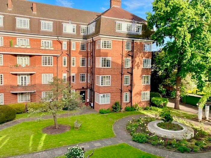 1 Bedroom Flat To Rent In Watchfield Court Sutton Court Road, London, W4