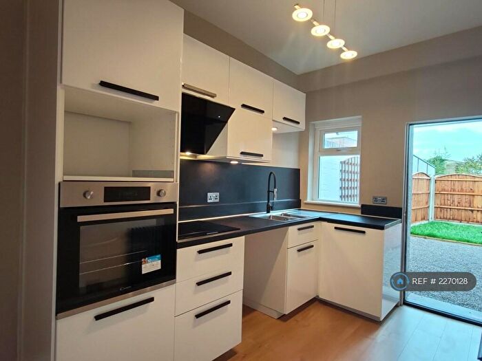 3 Bedroom Semi-Detached House To Rent In Liverpool Road, Birkdale, Southport, PR8