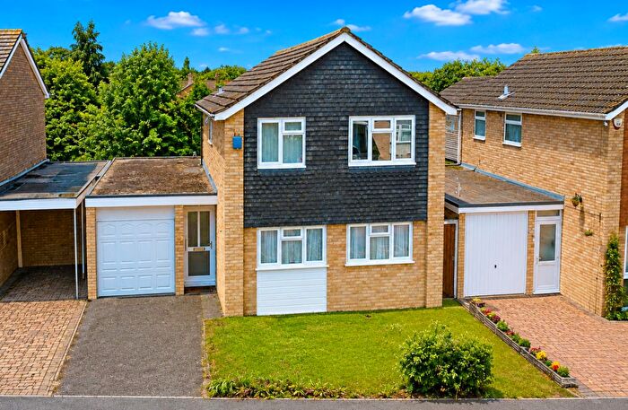 3 Bedroom Detached House For Sale In Tannsmore Close, Adeyfield, Hemel Hempstead, HP2