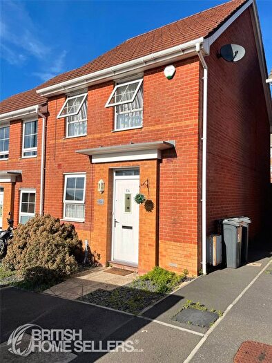 3 Bedroom End Terrace House For Sale In Beauchamp Drive, Newport, Isle Of Wight, PO30