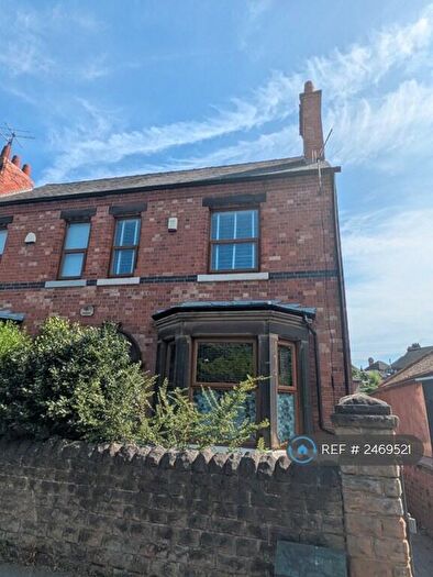 4 Bedroom Semi-Detached House To Rent In Highbury Road, Nottingham, NG6