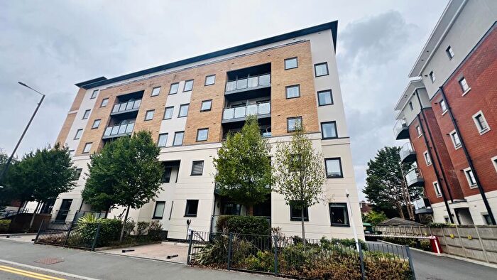 2 Bedroom Apartment To Rent In Bridge Avenue, Maidenhead, SL6