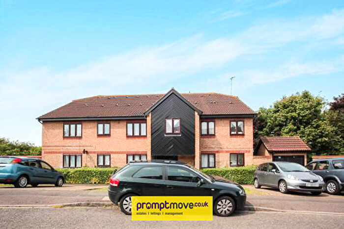 2 Bedroom Flat To Rent In Rodeheath Luton, LU4