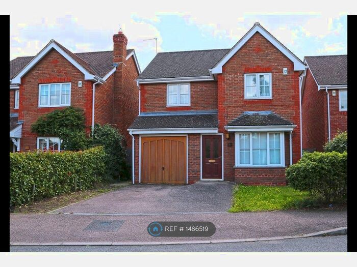 4 Bedroom Detached House To Rent In Monro Place, Epsom, KT19