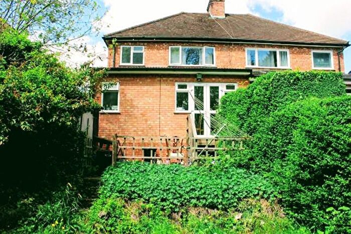 5 Bedroom Semi-Detached House To Rent In Ash Grove, Guildford, GU2