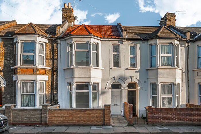 3 Bedroom Terraced House For Sale In Caistor Park Road, London, E15