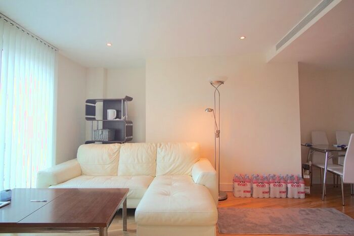 Studio To Rent In Anchor House, 21 St. George Wharf, London SW8
