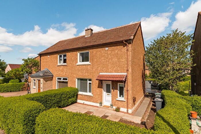 2 Bedroom Villa For Sale In Redhall Grove, Edinburgh, EH14
