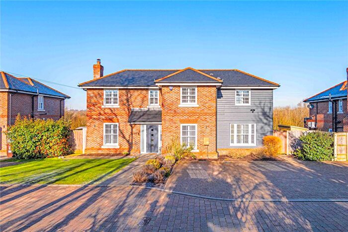 5 Bedroom Detached House For Sale In Lake View, Hyde Lane, Frogmore, St Albans, AL2