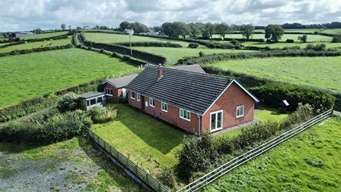 3 Bedroom Farm For Sale In Llanon, SY23
