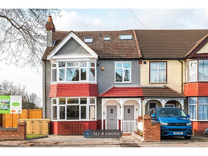 1 Bedroom Flat To Rent In Khadija House, Croydon, CR0