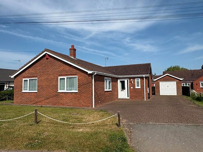 3 Bedroom Detached Bungalow For Sale In Branches Lane, Fleet, PE12