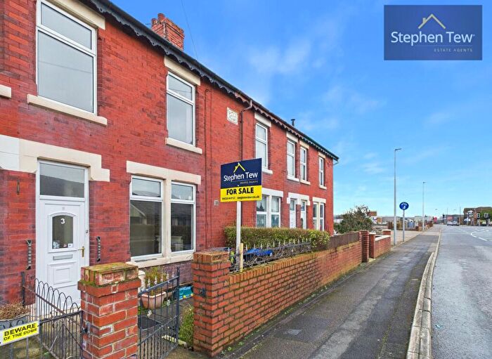 2 Bedroom Terraced House For Sale In School Road, Blackpool, FY4