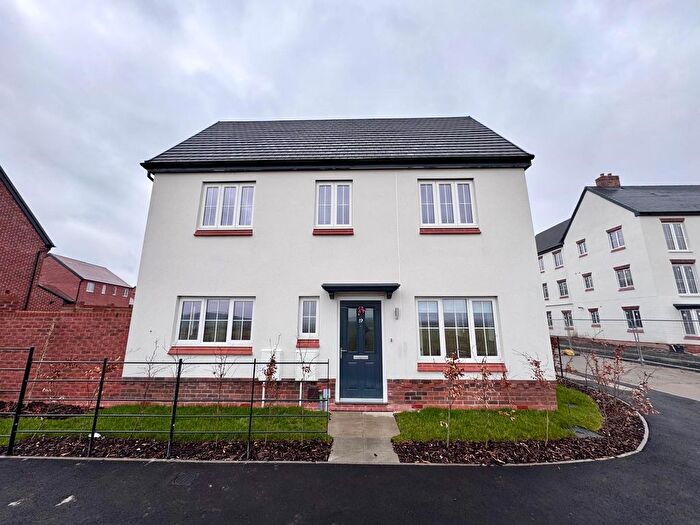 3 Bedroom End Of Terrace House To Rent In Barleyfield Drive, Nottingham, NG11