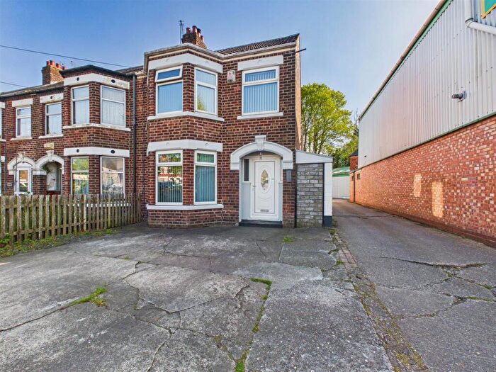 3 Bedroom End Of Terrace House For Sale In Anlaby Road, Hull, HU3