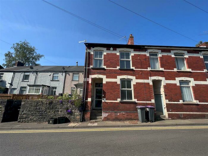 2 Bedroom Guest House To Rent In Amberley Place, George Street, Glascoed, NP4