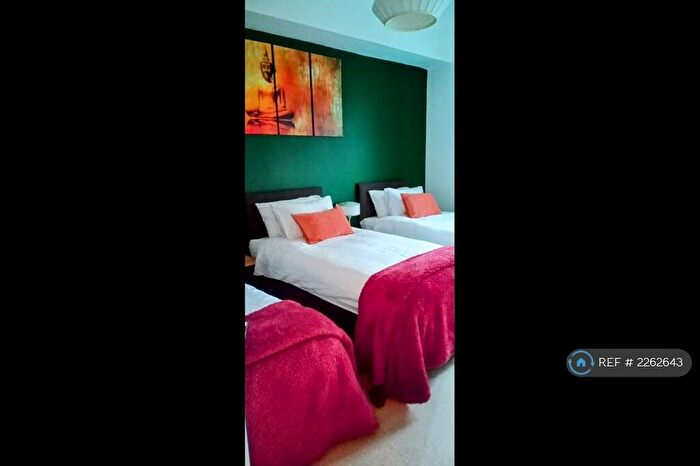 1 Bedroom Flat To Rent In Hencroft Street South, Slough, SL1