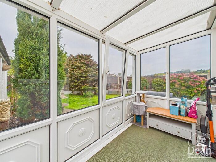 2 Bedroom Detached Bungalow For Sale In Oakhill Road, Mitcheldean, GL17