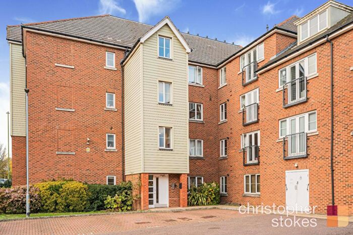 2 Bedroom Flat For Sale In Watery Lane, Turnford, Broxbourne, Hertfordshire, EN10