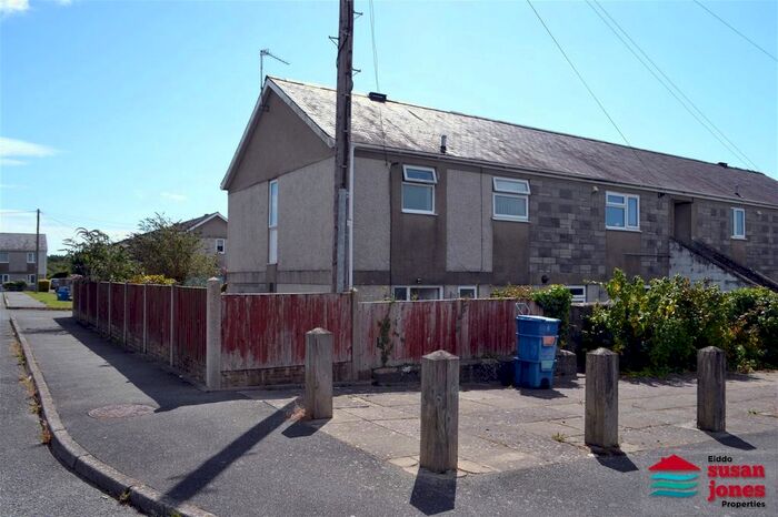 3 Bedroom End Of Terrace House For Sale In Ger Y Bont, Abererch, Pwllheli, LL53