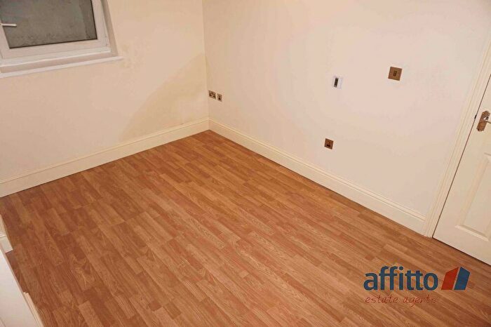 2 Bedroom Apartment To Rent In High Street, Biggleswade, SG18