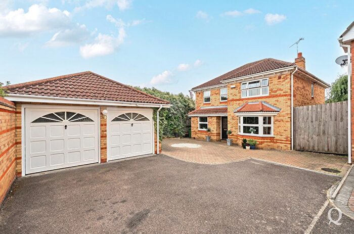 4 Bedroom Detached House For Sale In Sandstone Drive, Kemsley, Sittingbourne, Kent, ME10