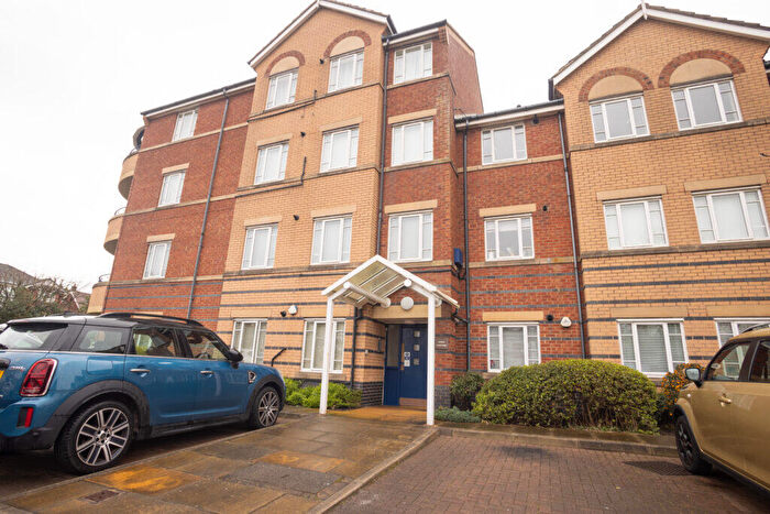 2 Bedroom Flat For Sale In Flat, Queens Road, Southport, PR9