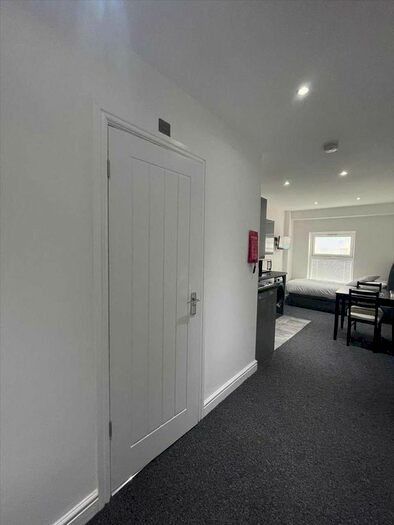 1 Bedroom Flat To Rent In Lichfield Street, Walsall, WS1