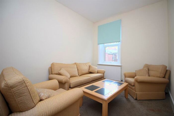 2 Bedroom Flat To Rent In Warton Terrace, Heaton, Newcastle Upon Tyne, NE6