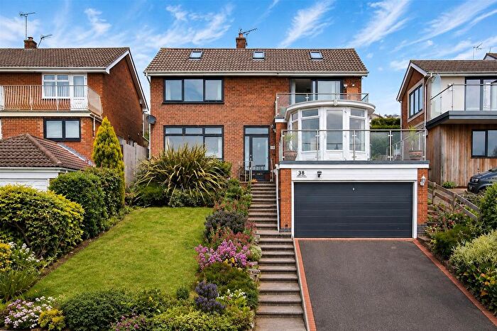 3 Bedroom Detached House For Sale In Foxhill Road, Nottingham, NG14
