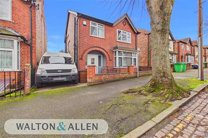 5 Bedroom Detached House For Sale In Harrington Drive, NG7