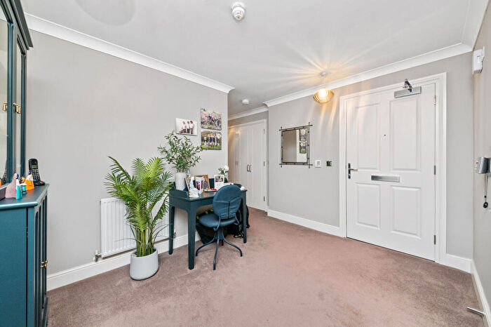 2 Bedroom Retirement Property For Sale In Ben Rhydding Drive, Ilkley, West Yorkshire, LS29