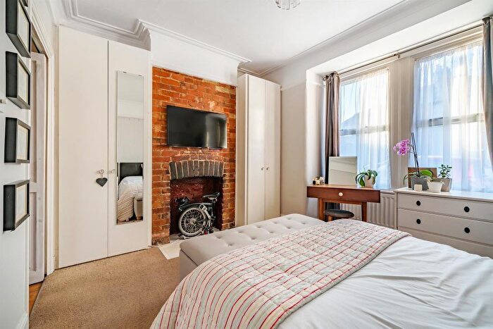 1 Bedroom Maisonette To Rent In Rasper Road, London, N20