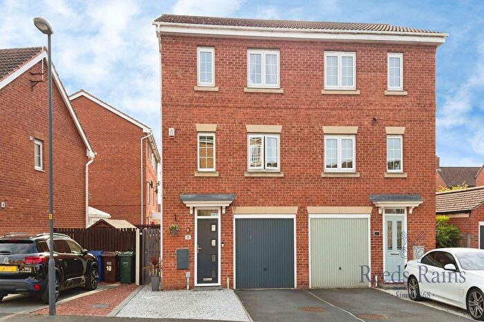 3 Bedroom Semi Detached House For Sale In Abbots Mews, Selby, North Yorkshire, YO8
