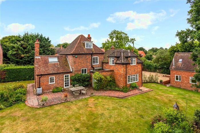 5 Bedroom Detached House For Sale In Billingbear Lane, Binfield, Bracknell, Berkshire, RG42