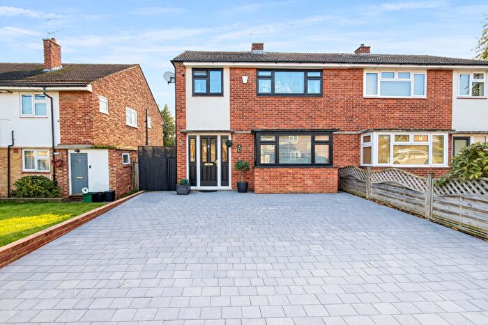 3 Bedroom Semi Detached House For Sale In Walsingham Road, Orpington, BR5