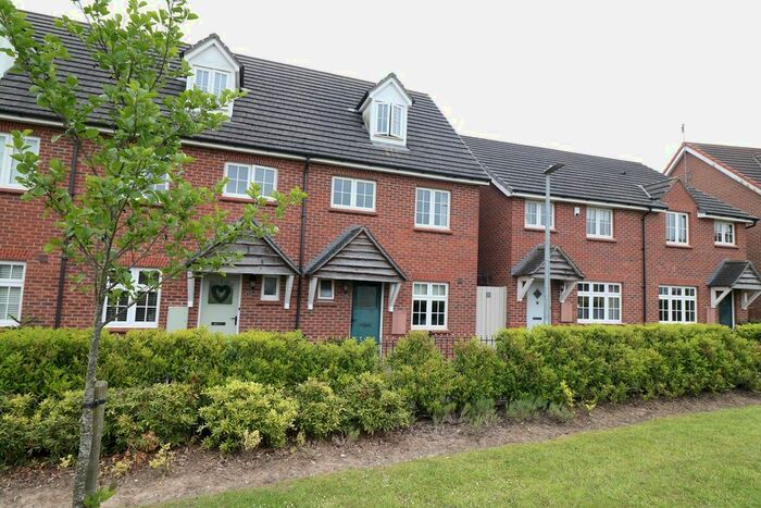3 Bedroom End Of Terrace House To Rent In Clipson Crest, Barton-Upon-Humber, DN18