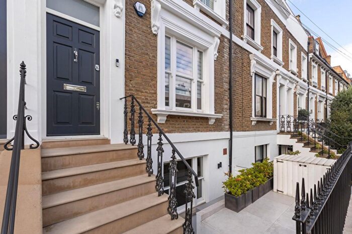 4 Bedroom Terraced House For Sale In Waterford Road, London, SW6