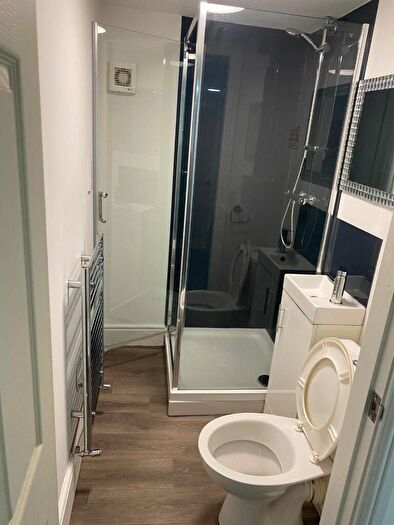 5 Bedroom Semi-Detached House To Rent In Brighton Grove, Manchester, Greater Manchester, M14