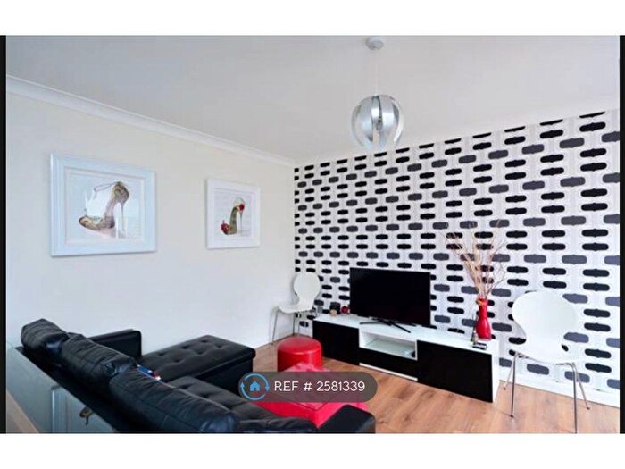 1 Bedroom Flat To Rent In Meadowview, Richmond, TW10