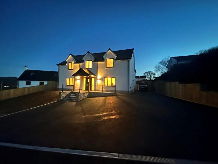 4 Bedroom Detached House For Sale In Dryslwyn, Carmarthen, SA32