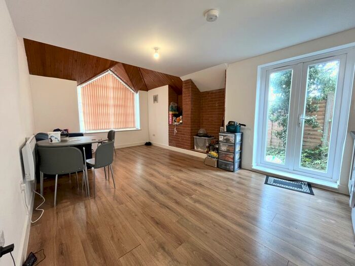 1 Bedroom Flat To Rent In Eye Road, Flat C, Peterborough, PE1