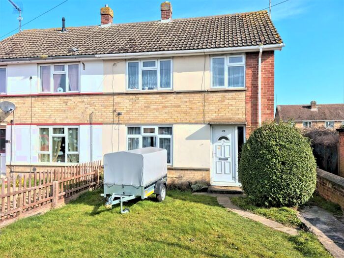 3 Bedroom Semi-Detached House To Rent In Boyces Road, Wisbech, PE13