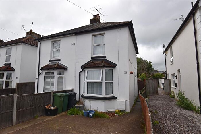 2 Bedroom Semi-Detached House To Rent In Albert Road, Horley, RH6