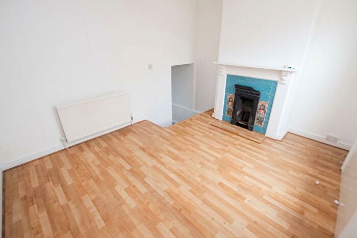 1 Bedroom Flat To Rent In Newark Street, Reading, RG1